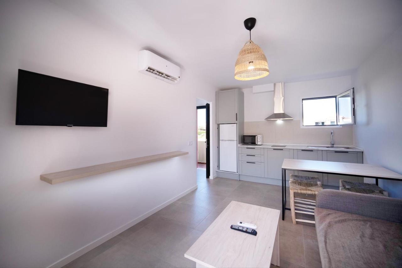 Sant Joan Apartaments - Adults Only Кала-эн-Бланес Экстерьер фото